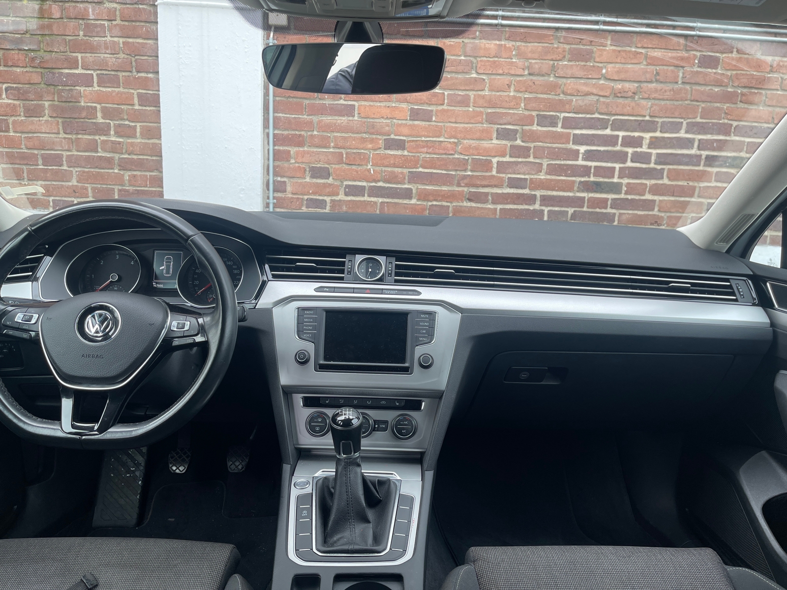 Volkswagen Passat 2016, bild 2/4