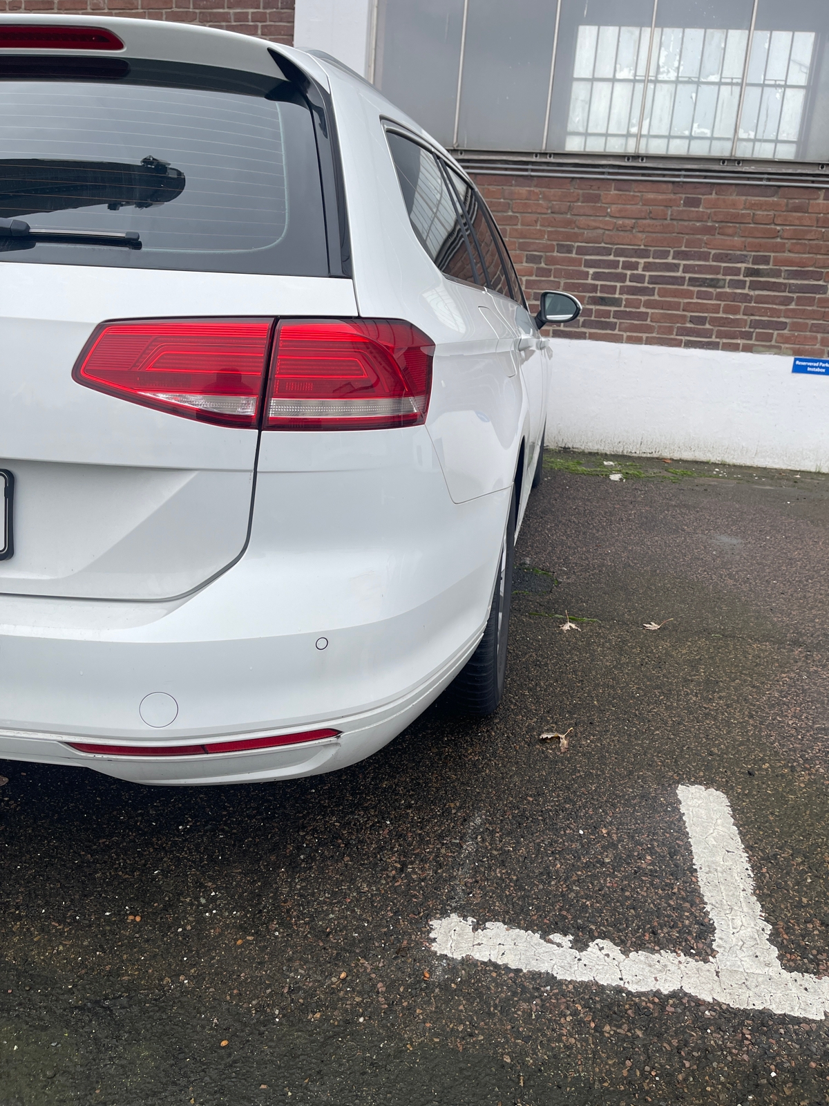Volkswagen Passat 2016, bild 4/4