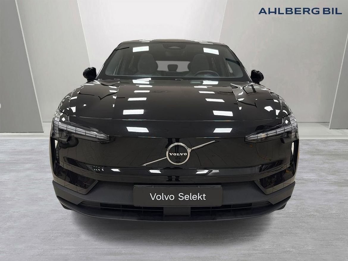 Volvo EX30 Performance Ultra 2025, bild 6/10