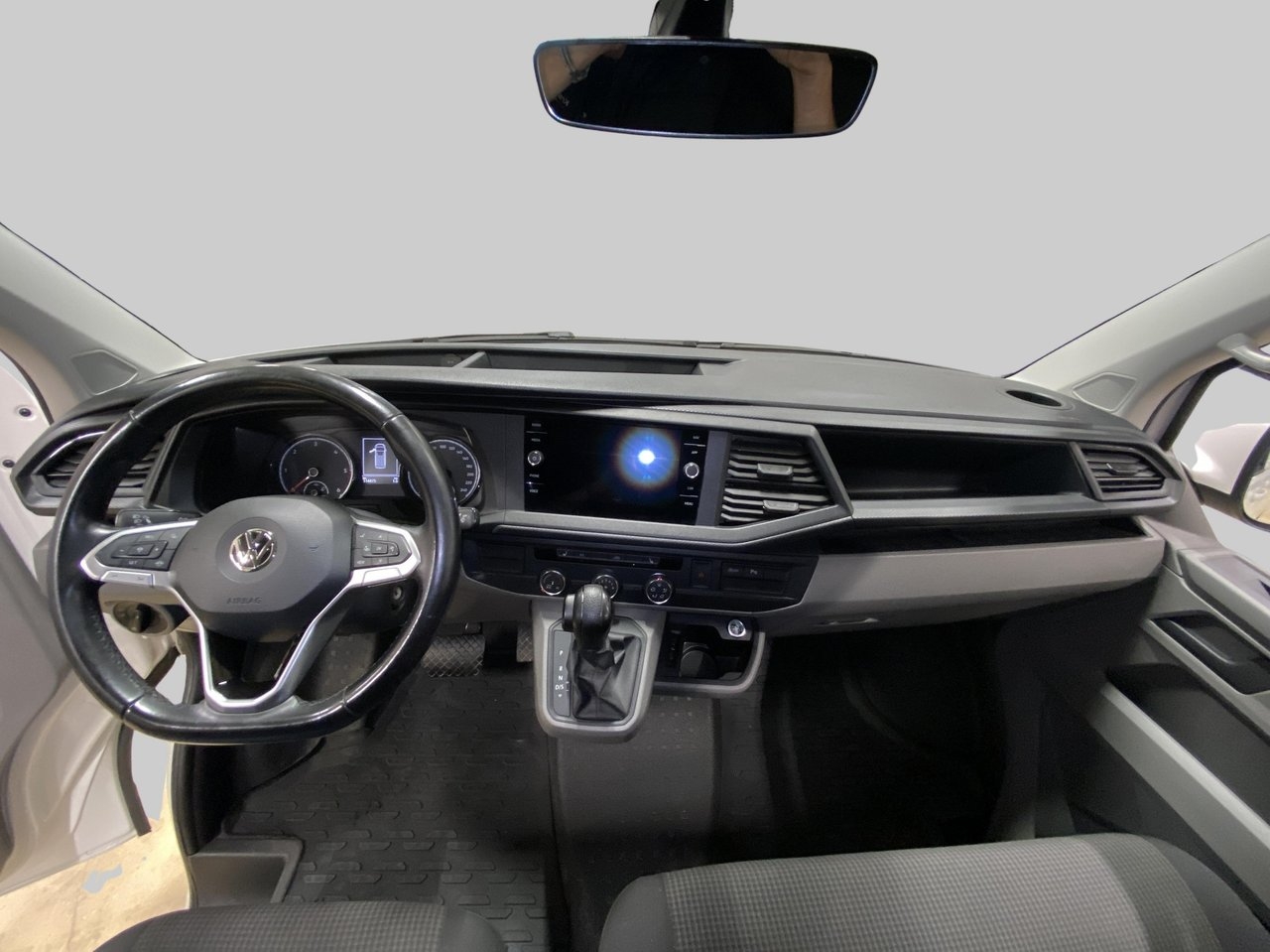 Volkswagen Transporter 2020, bild 7/10