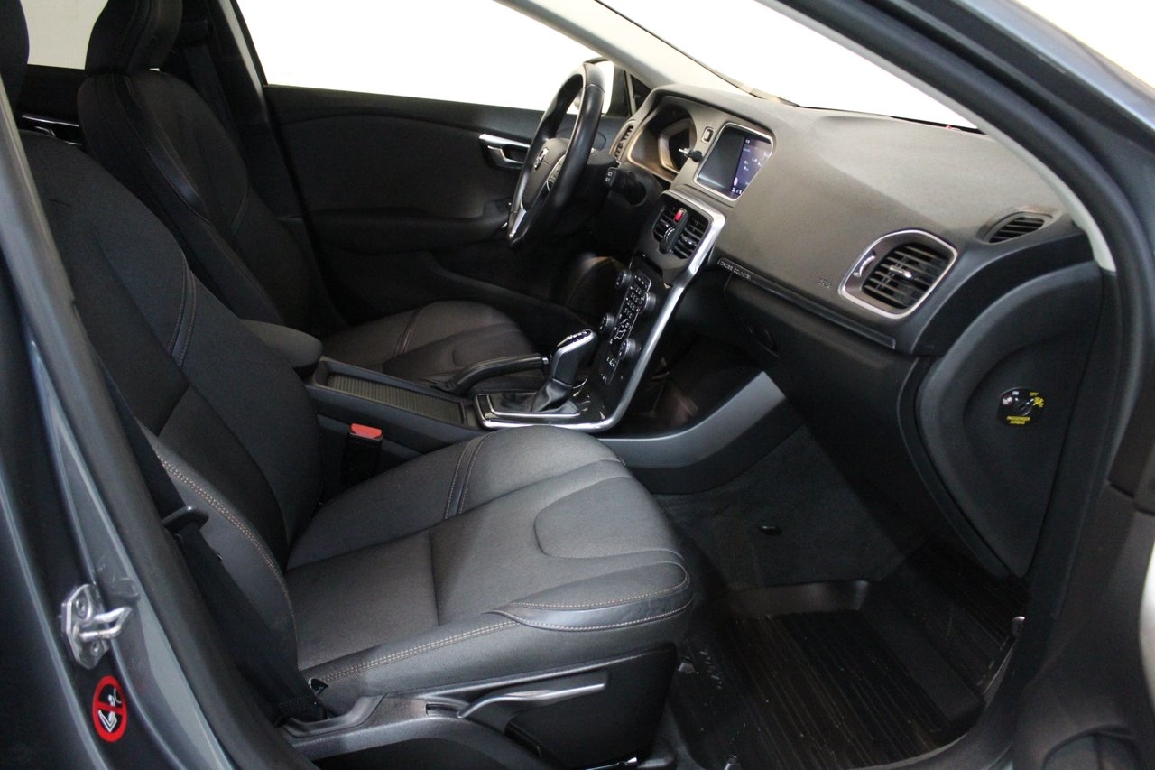 Volvo V40 Cross Country D2 2017, bild 7/10