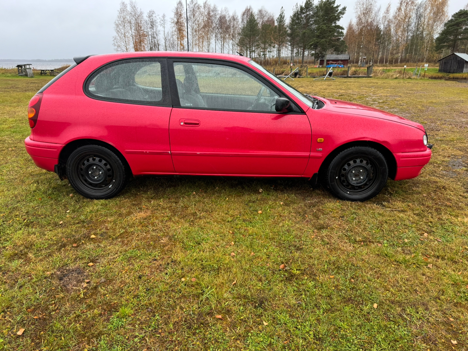 Toyota Corolla 1.6 1998, bild 2/4