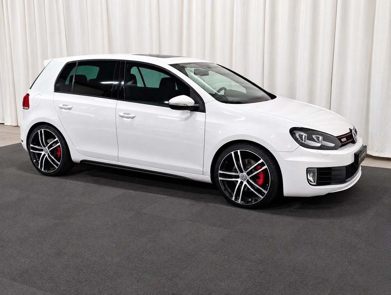 Volkswagen Golf GTI 2011, bild 6/10