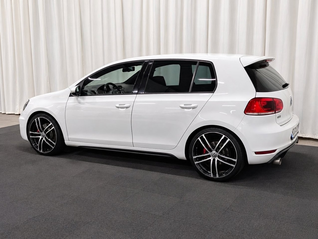 Volkswagen Golf GTI 2011, bild 3/10