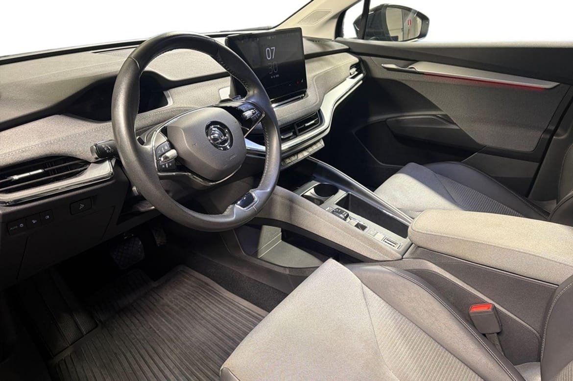 Skoda Enyaq 80 iV 2023, kuva 9/10