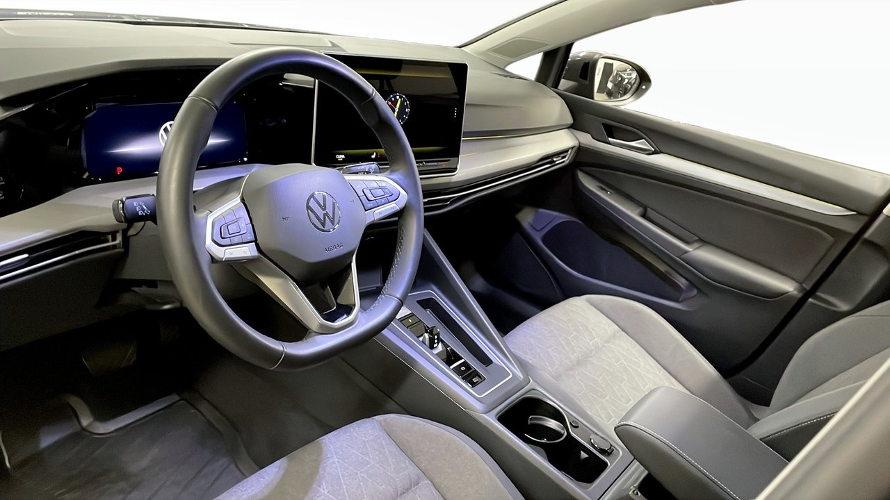 Volkswagen Golf 1.5 eTSI 2026, bild 7/10