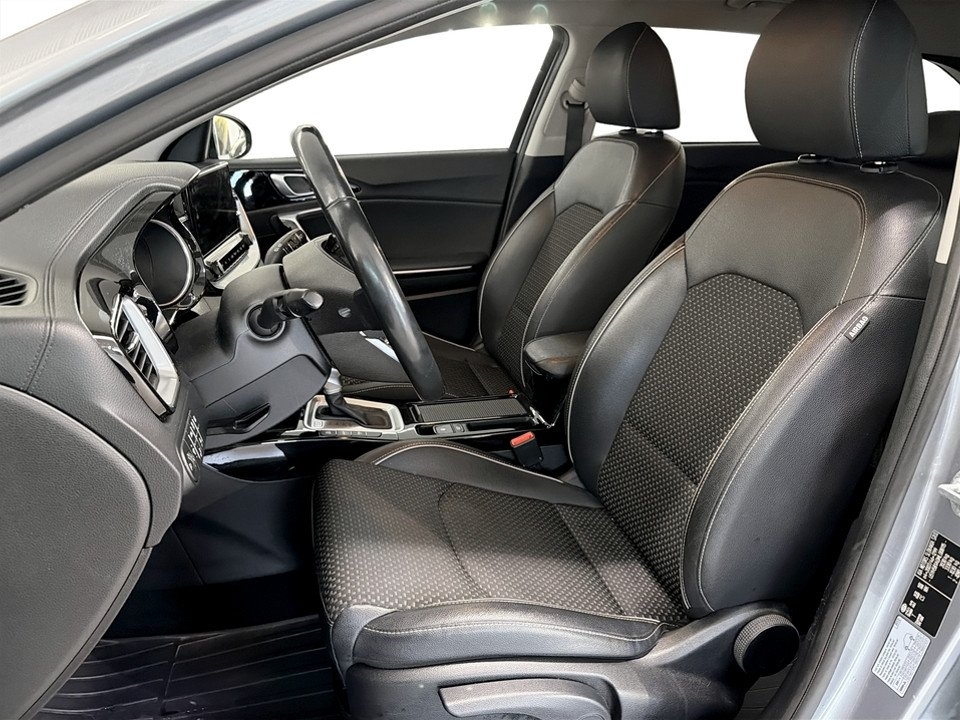 Kia Ceed 1.6 GDI 2020, bild 4/10