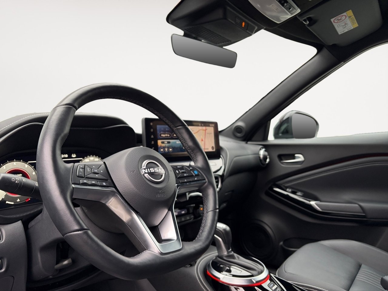 Nissan Juke 1.0 DIG-T 114 Tekna 2024, photo 9/10
