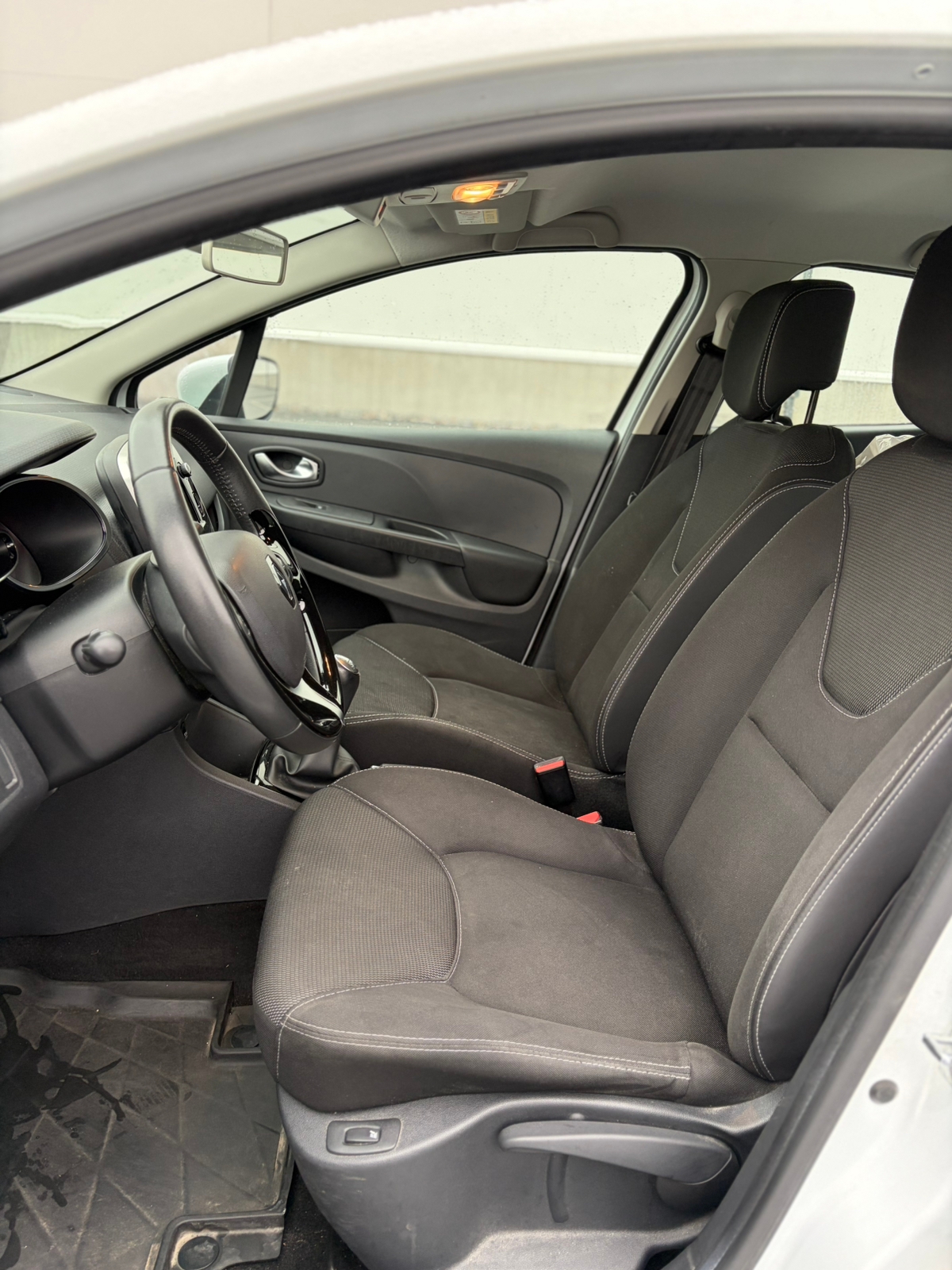 Renault Clio 1.2 16V 75 2016, kuva 7/10