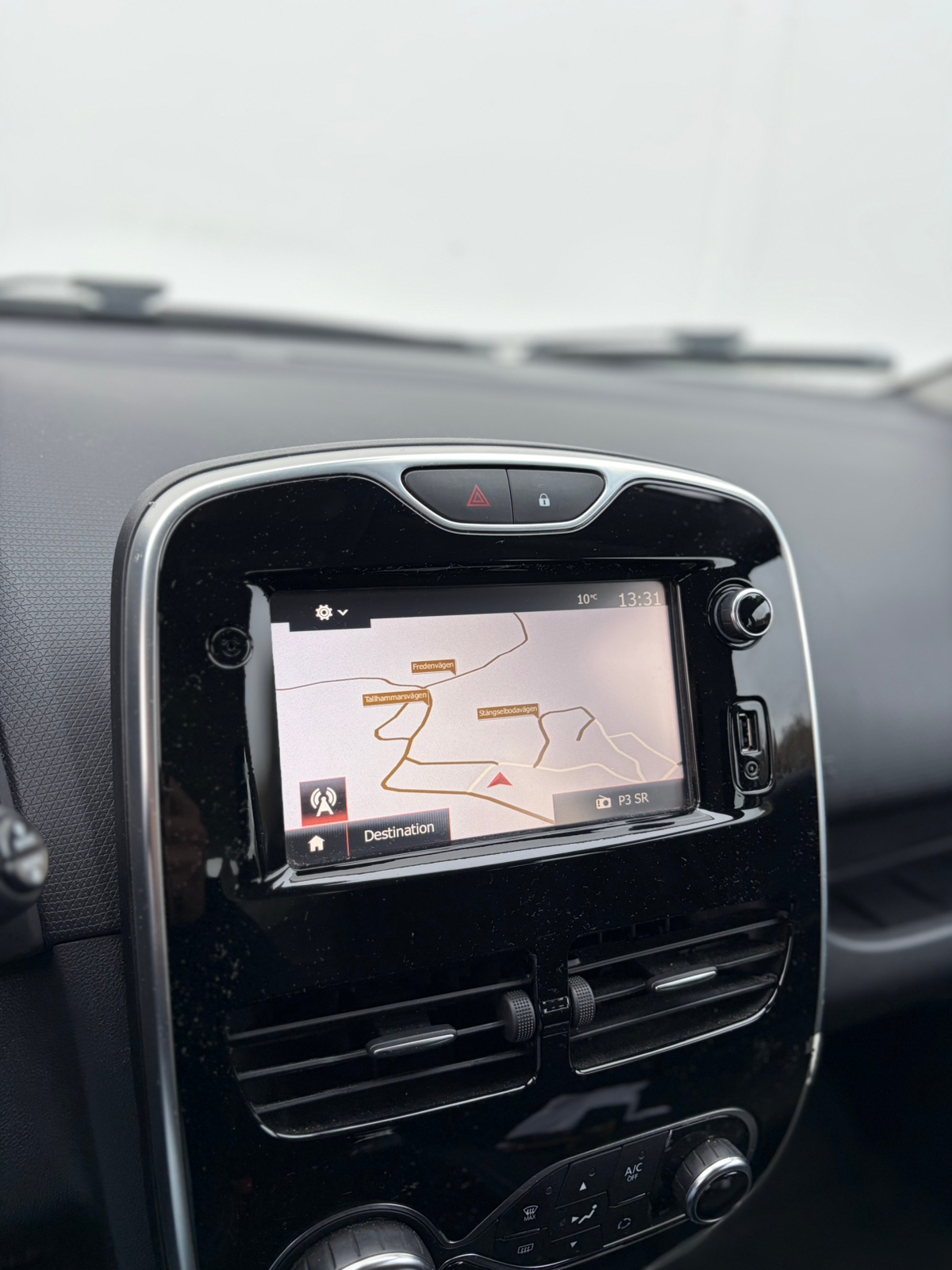 Renault Clio 1.2 16V 75 2016, photo 9/10