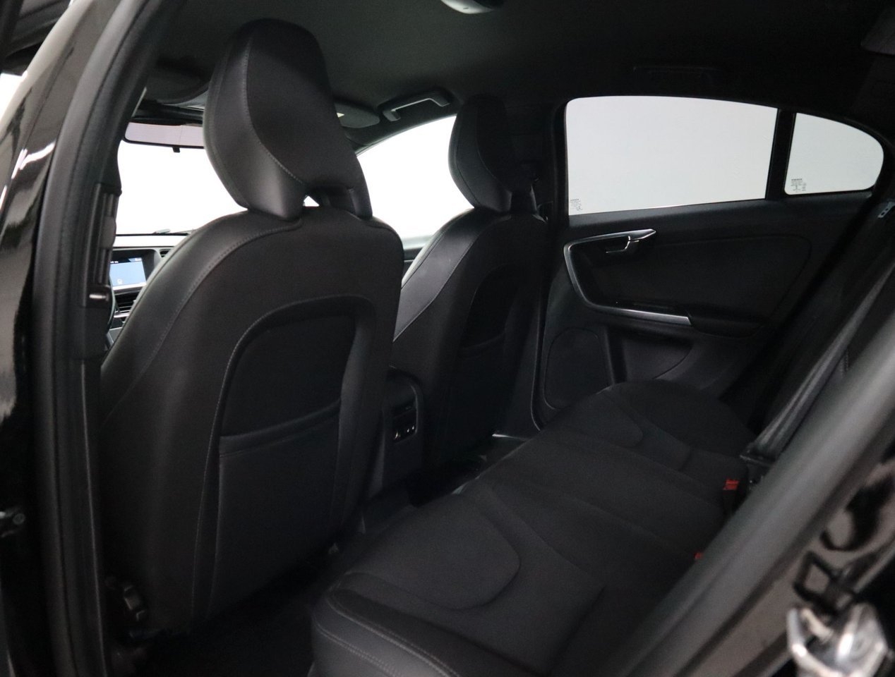 Volvo S60 D3 Momentum 2016, bild 10/10
