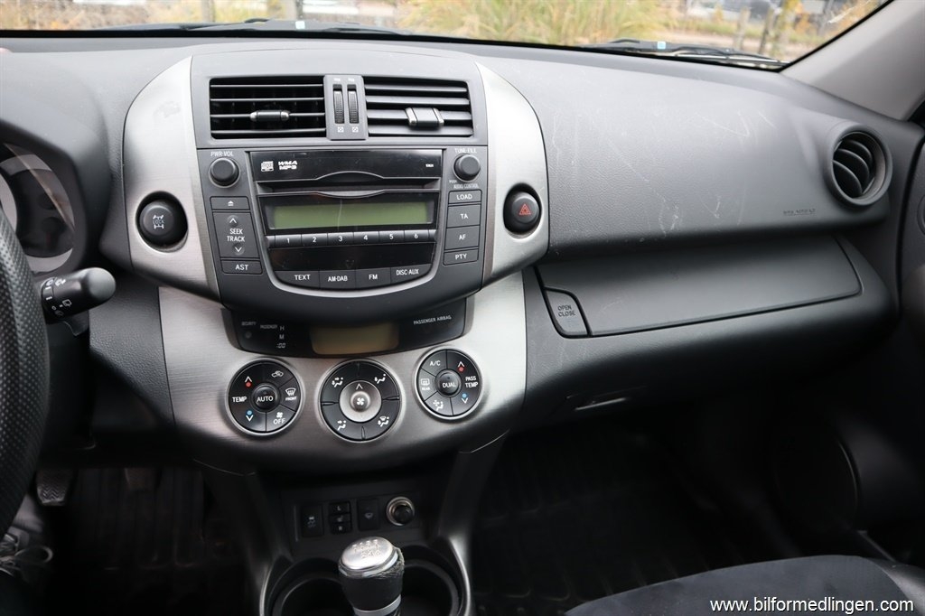 Toyota RAV4 2.0 2010, bild 7/10