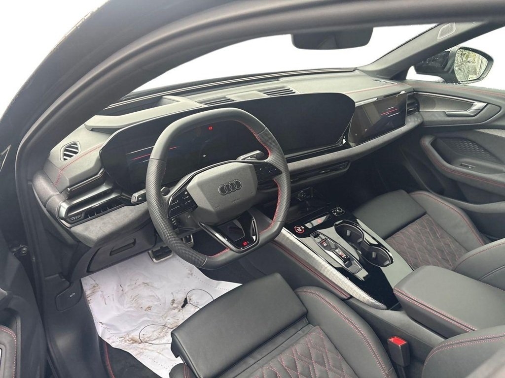 Audi A5 2.0 TFSI e-hybrid S line 2025, bild 6/10