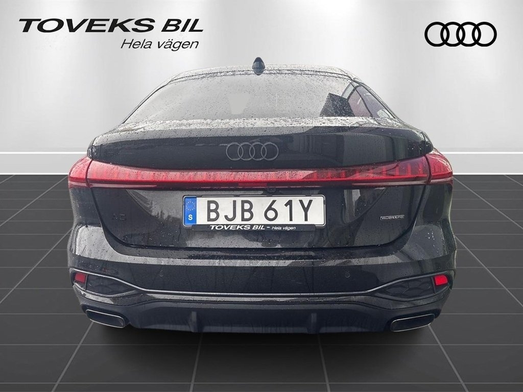 Audi A5 2.0 TFSI e-hybrid S line 2025, bild 2/10