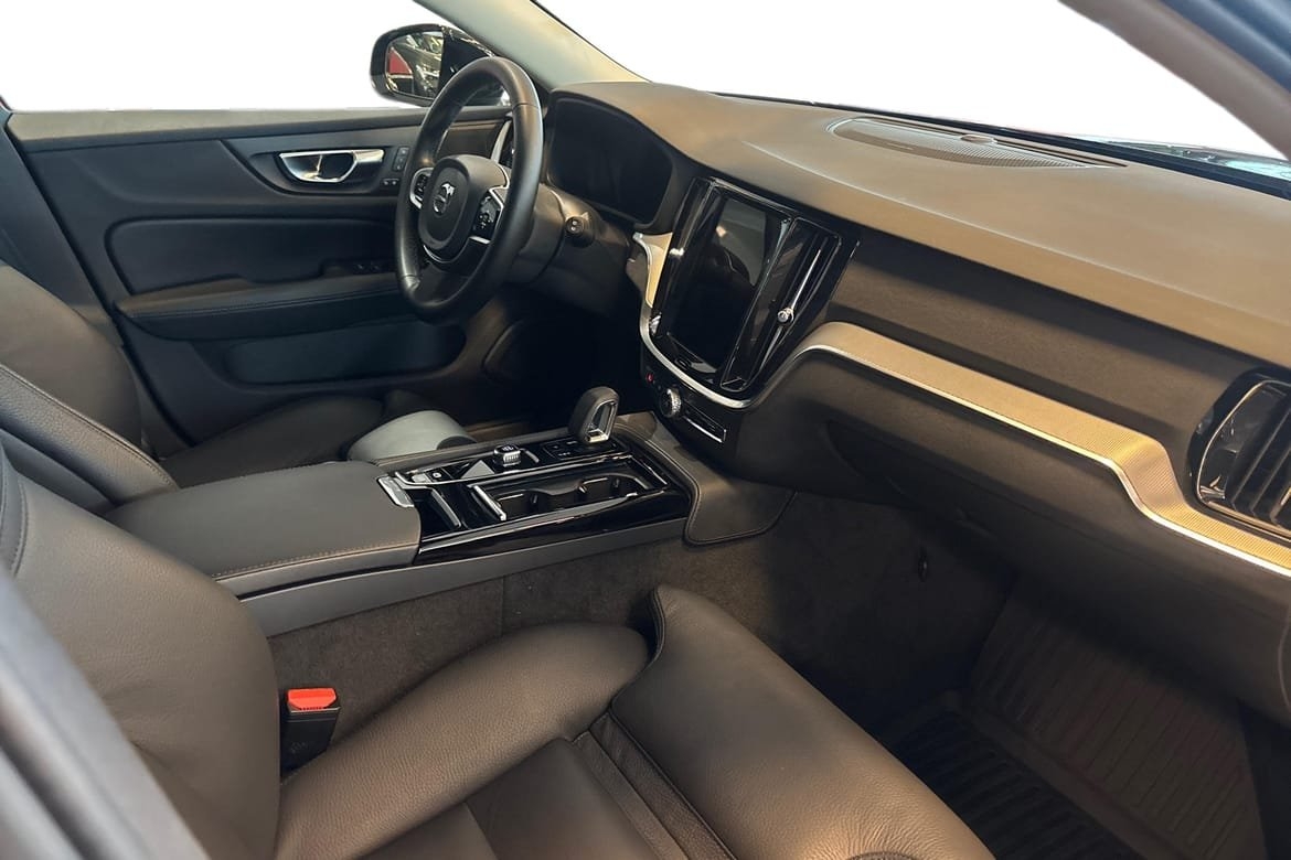Volvo V60 T6 Plus Dark Nordic 2025, bild 7/10