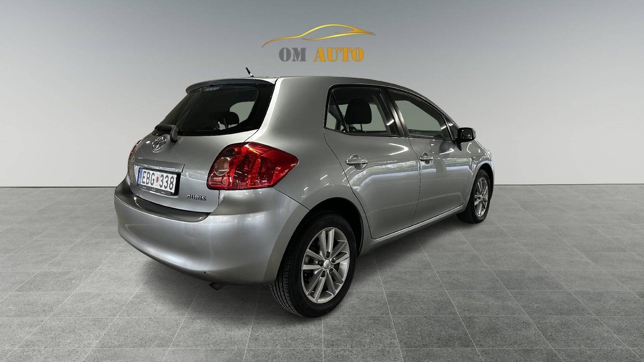 Toyota Auris 1.6 2008, kuva 2/10
