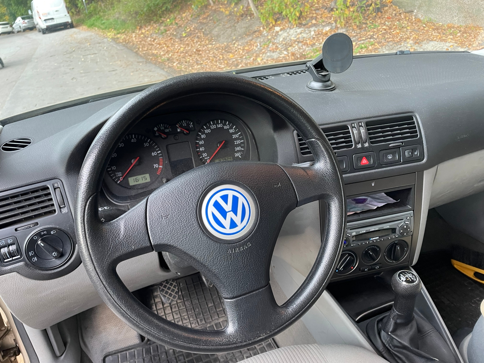 Volkswagen Bora 1.6 2003, bild 3/5