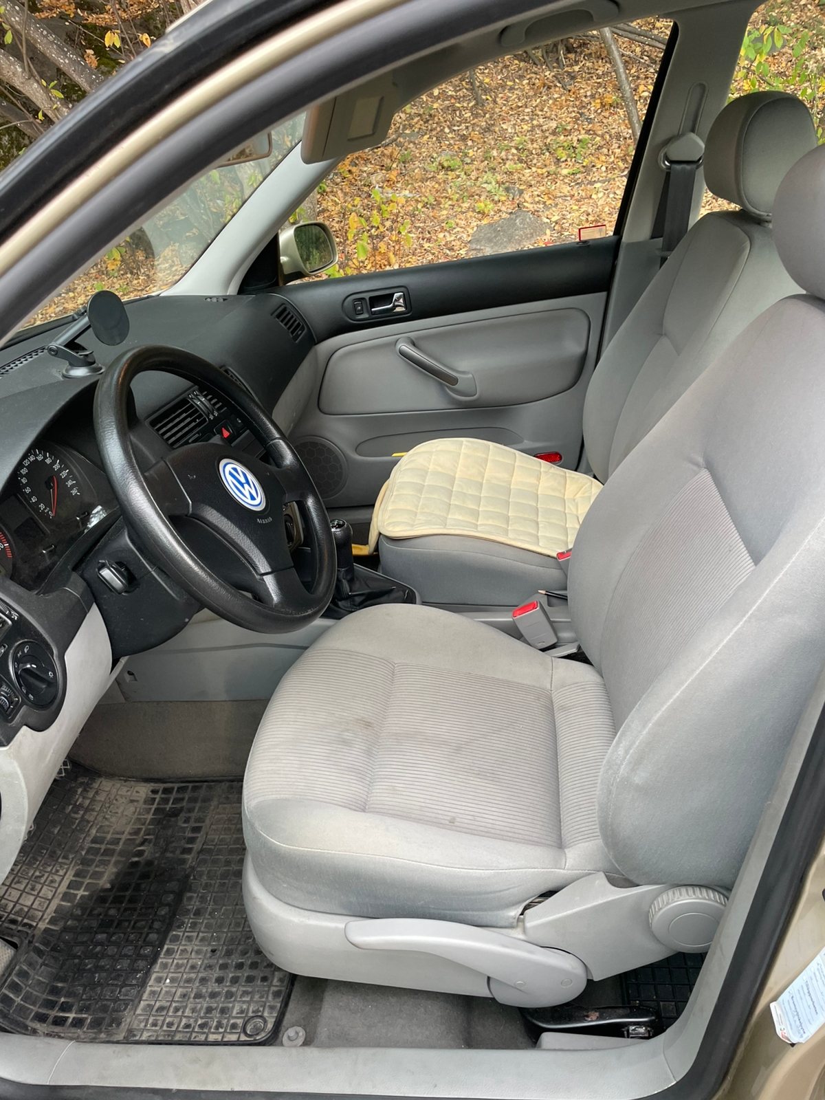 Volkswagen Bora 1.6 2003, bild 4/5