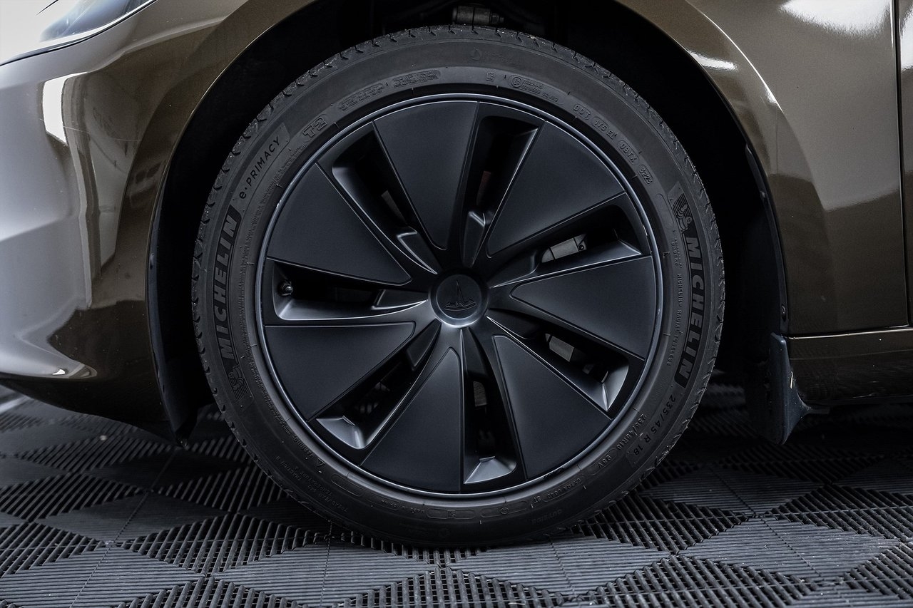 Tesla Model 3 2024, photo 3/10