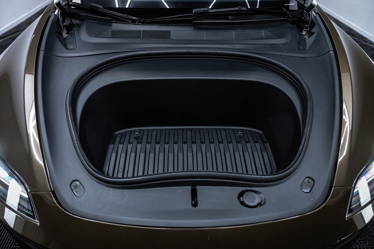 Tesla Model 3 2024, photo 5/10