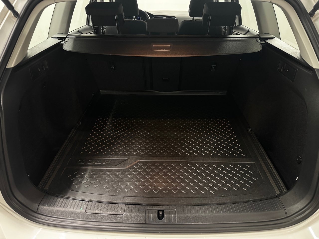 Volkswagen Golf 2.0 TDI 2018, bild 6/10