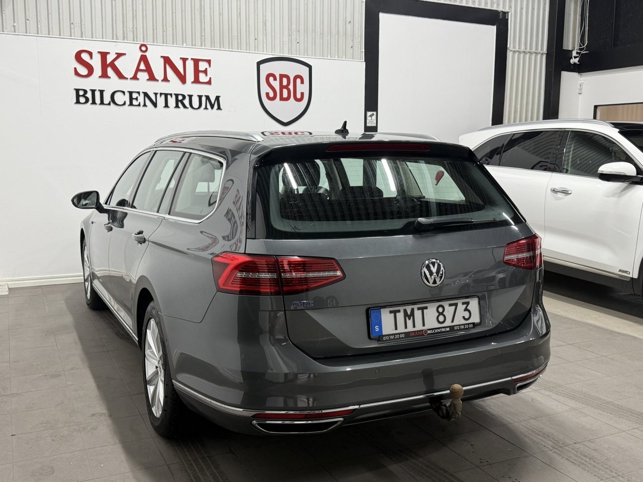 Volkswagen Passat GTE 2017, kuva 6/10