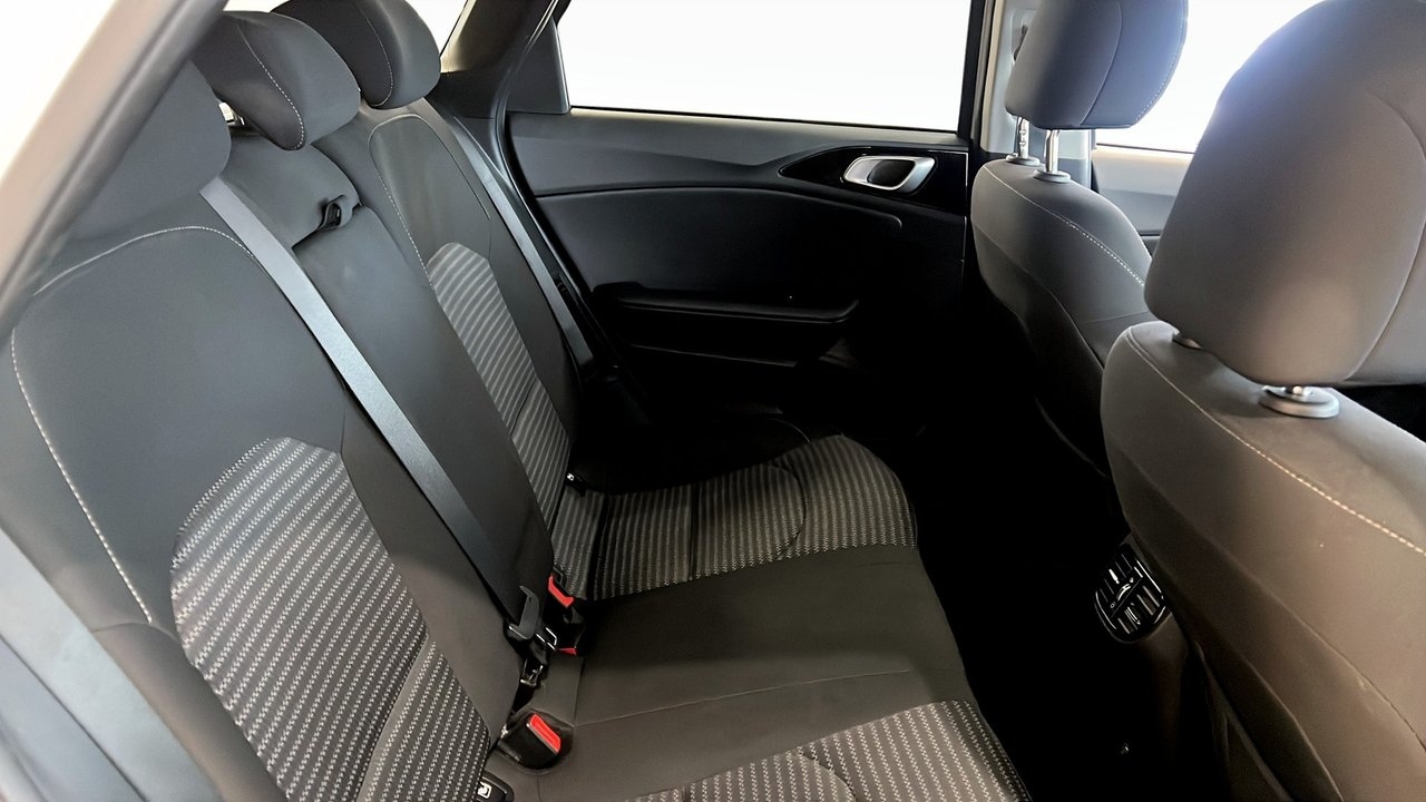 Kia Ceed 1.6 GDI Action 2024, bild 5/10