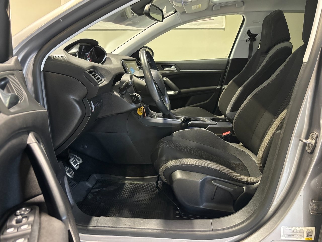 Peugeot 308 PureTech 130 2016, bild 7/10
