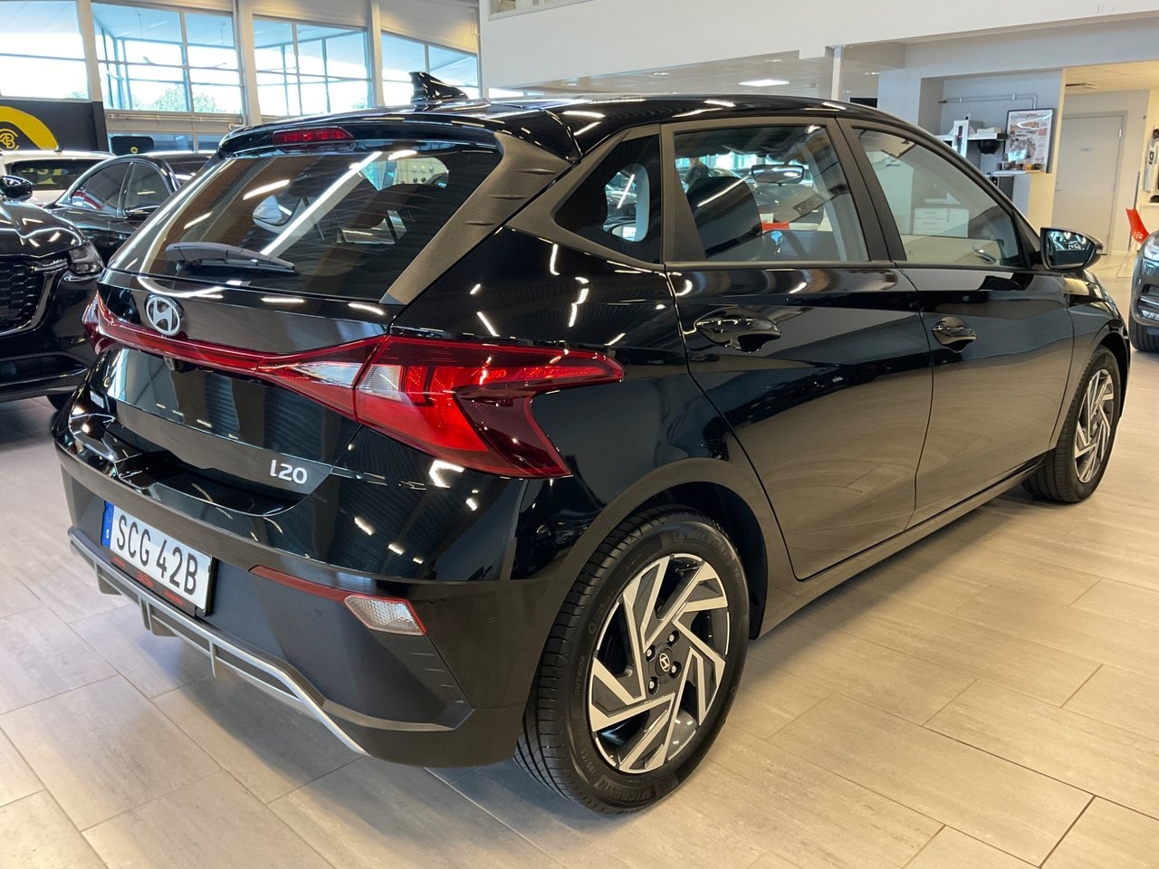 Hyundai i20 Essential 2025, bild 4/10
