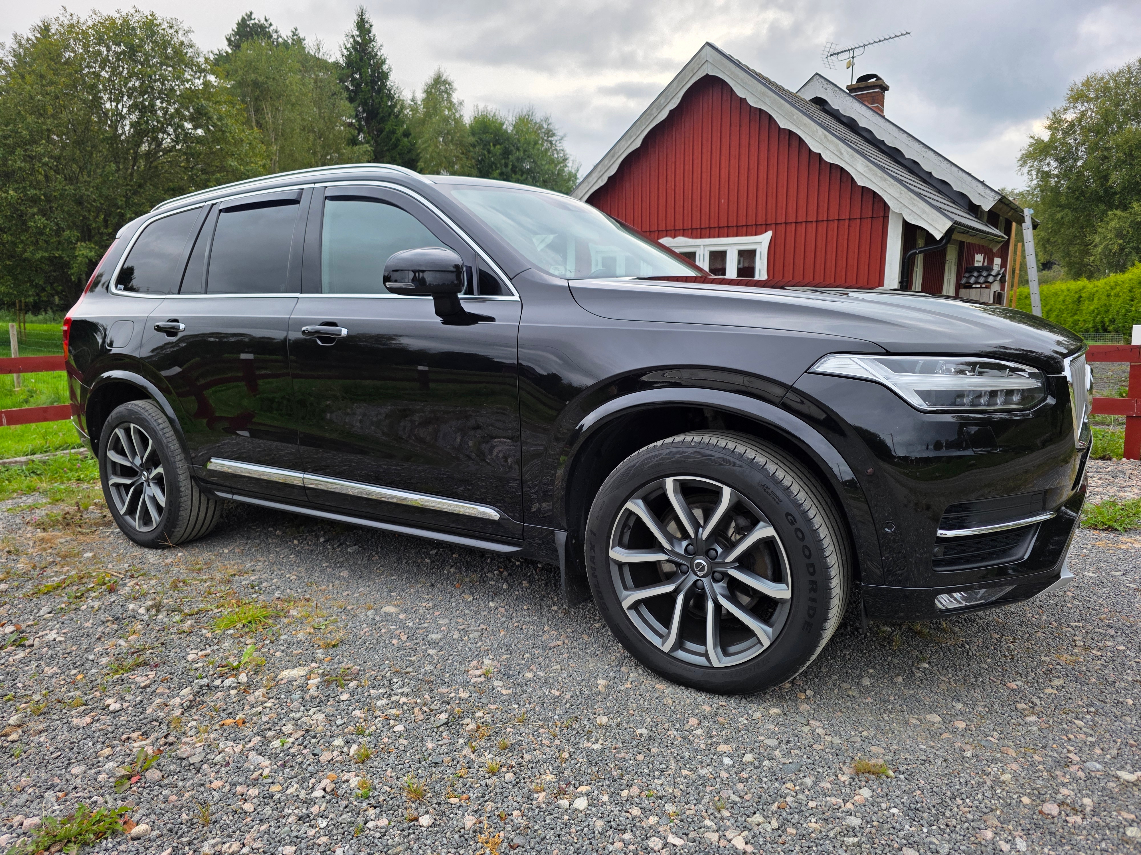 Volvo XC90 D5