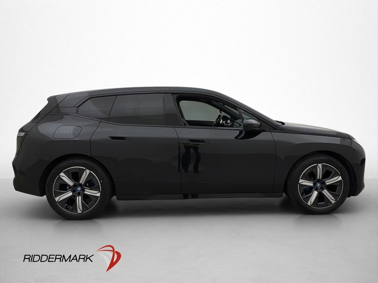BMW iX 50 2024, kuva 10/10