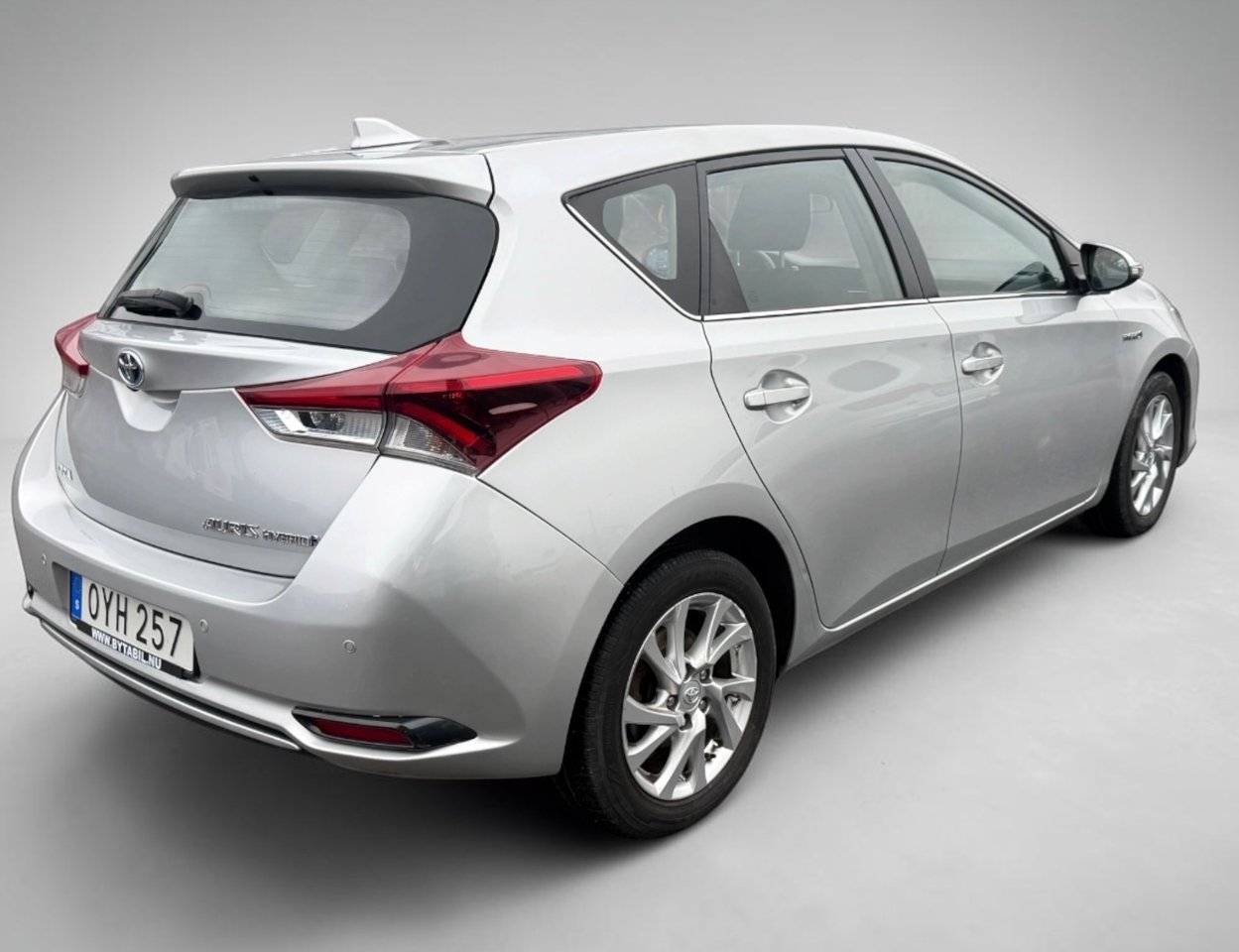 Toyota Auris 1.8 Hybrid Active 2016, bild 2/10