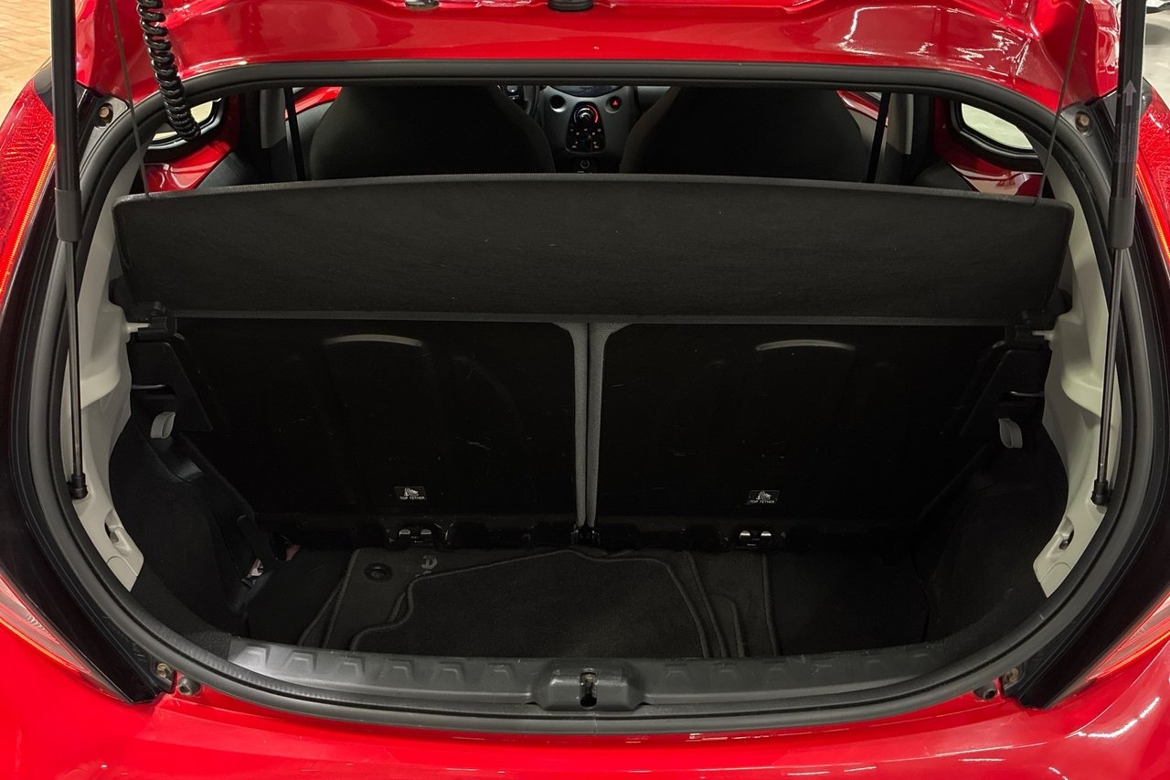 Toyota Aygo X-Play X-Shift 2020, kuva 9/10
