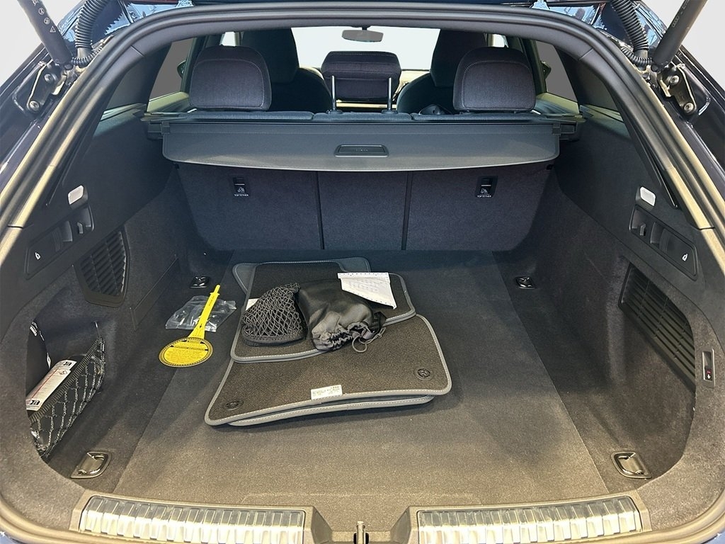 Audi A5 2.0 TDI MHEV S line Edition One 2025, bild 10/10