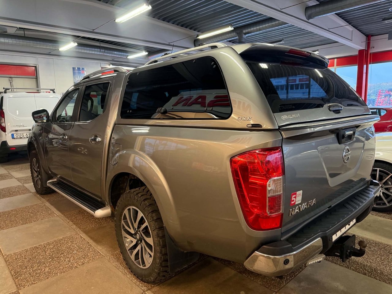 Nissan Navara 2.3 dCi Tekna 2018, bild 4/9