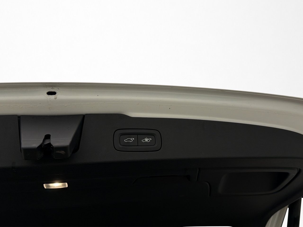 Volvo V60 D4 Momentum 2019, kuva 10/10