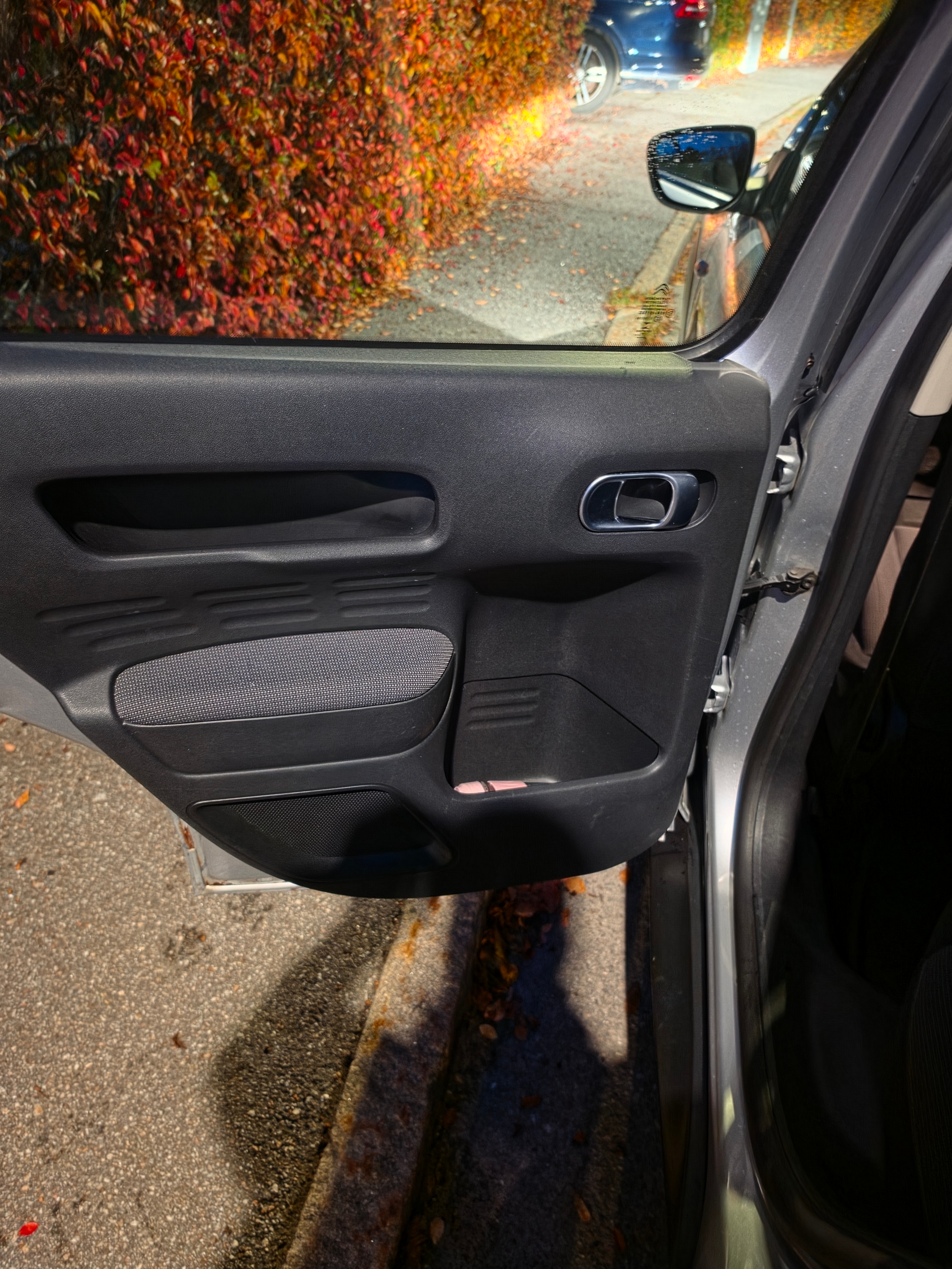 Citroen C4 Cactus e-HDi 92 2014, kuva 4/10