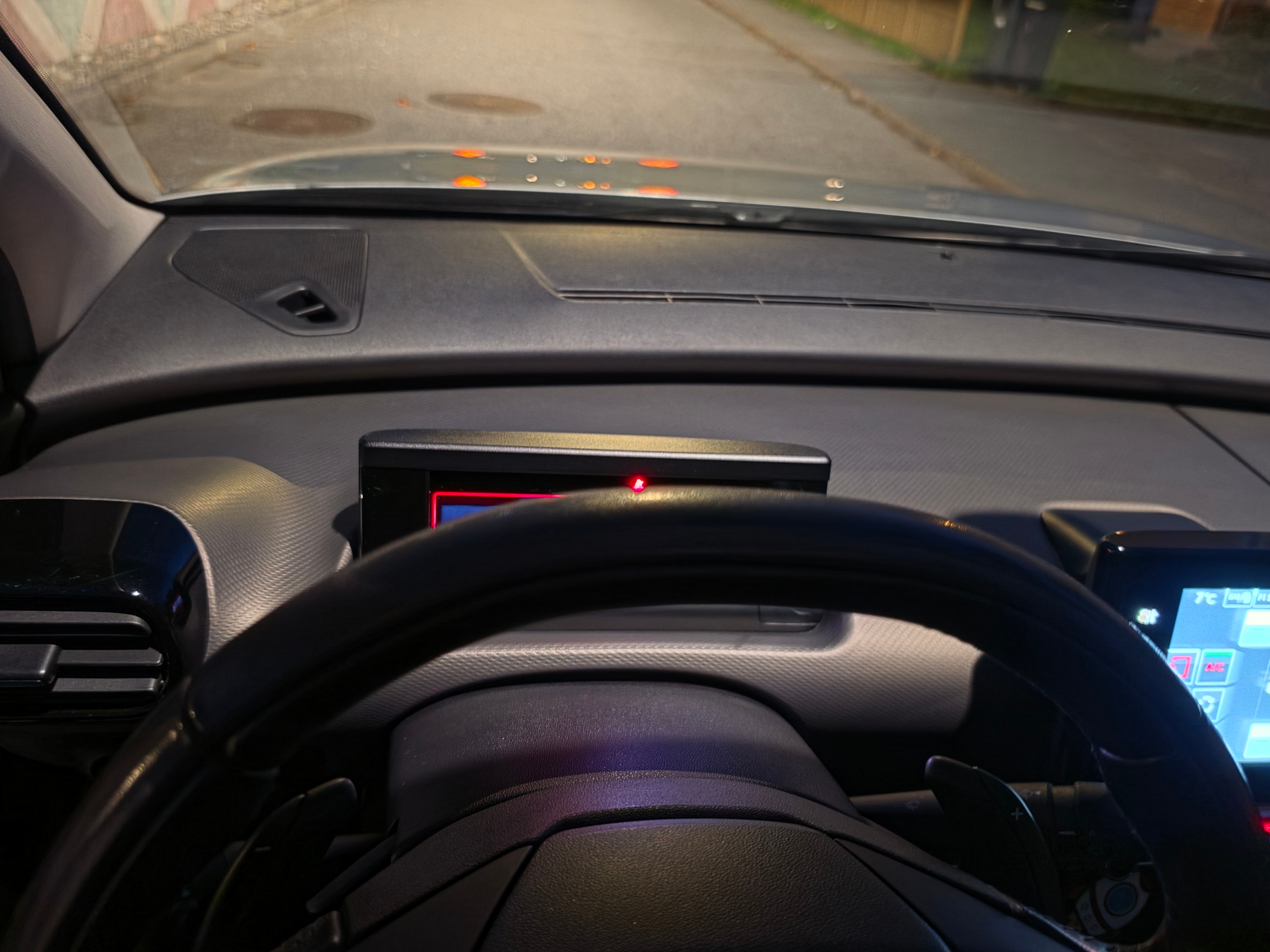Citroen C4 Cactus e-HDi 92 2014, kuva 2/10