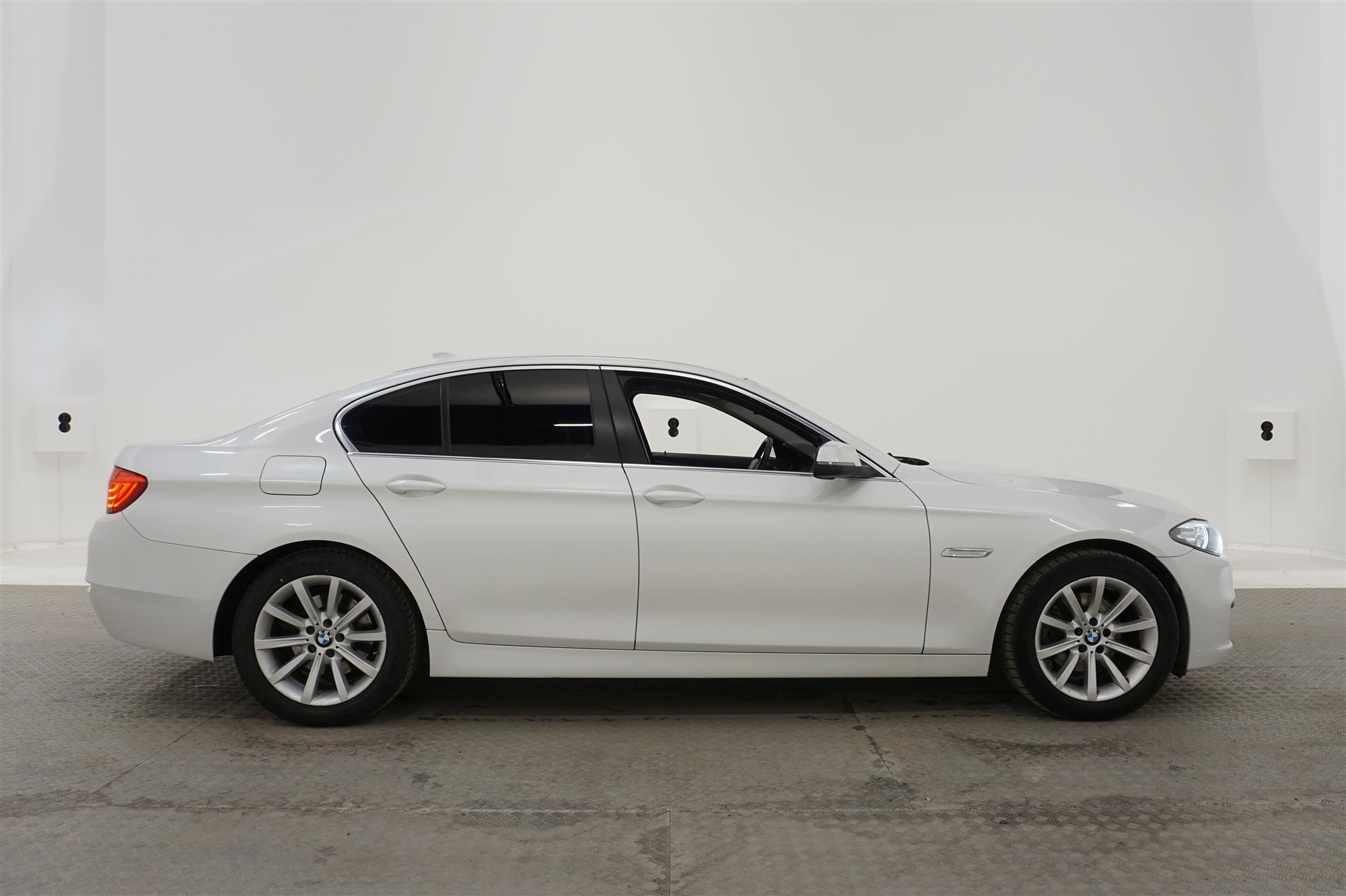 BMW 520d 2014, bild 3/7