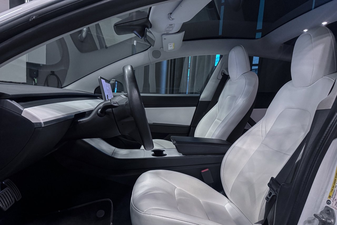 Tesla Model 3 2020, bild 10/10