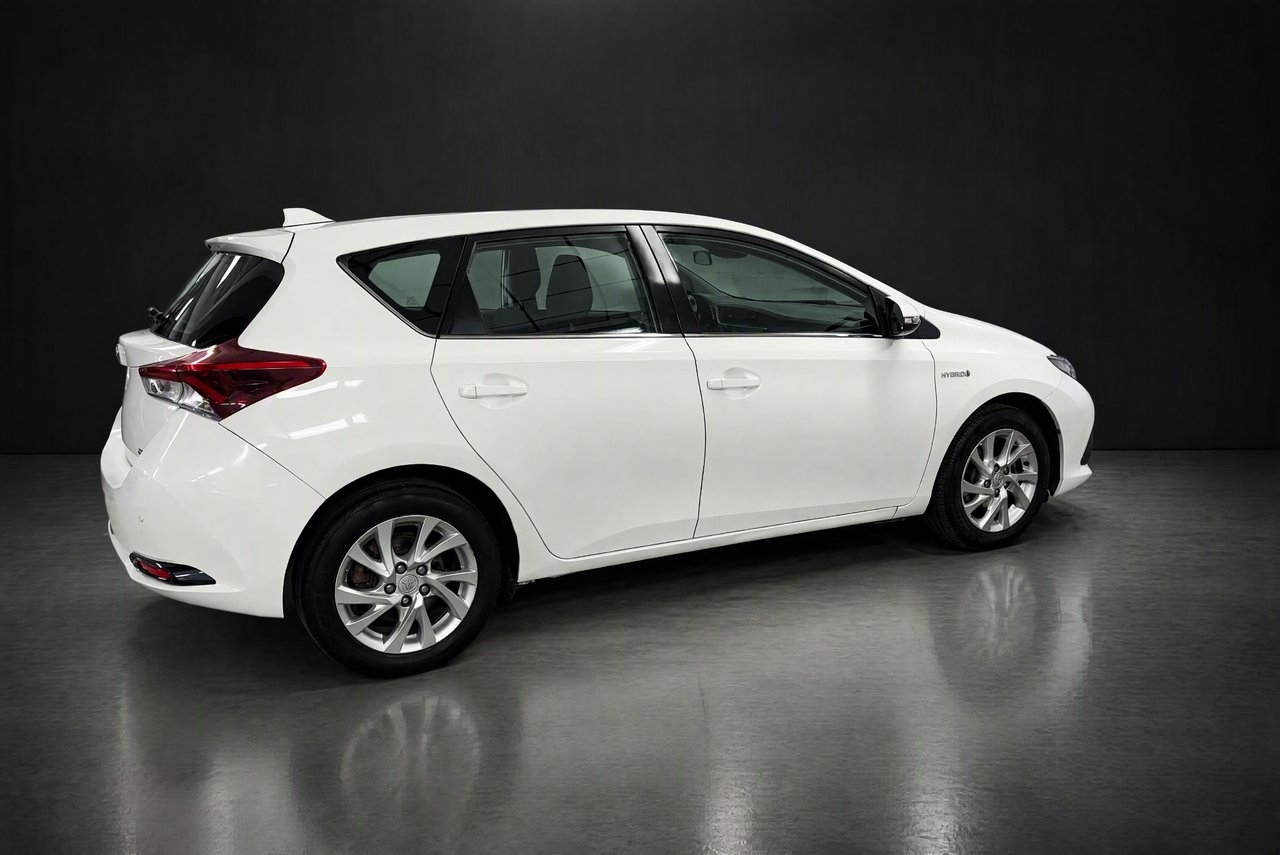 Toyota Auris 1.8 Hybrid 2018, photo 4/15