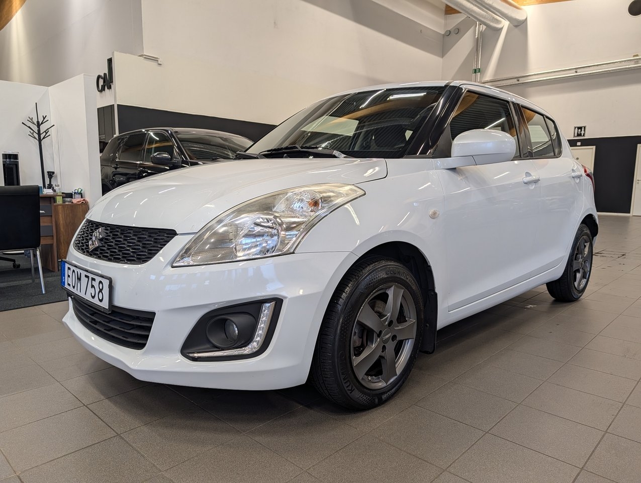 Suzuki Swift 1.2 2015, bild 2/10