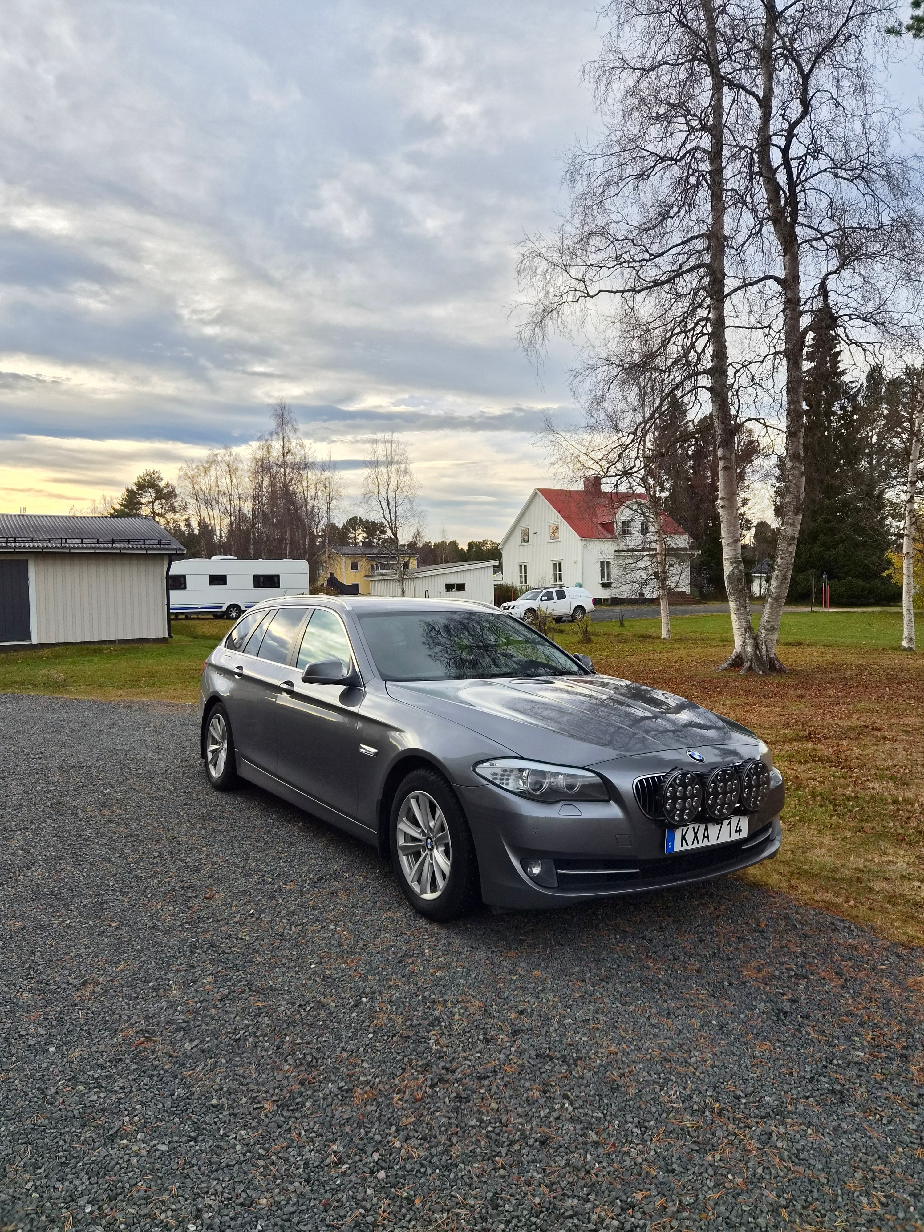 BMW 530d 2011, bild 2/10