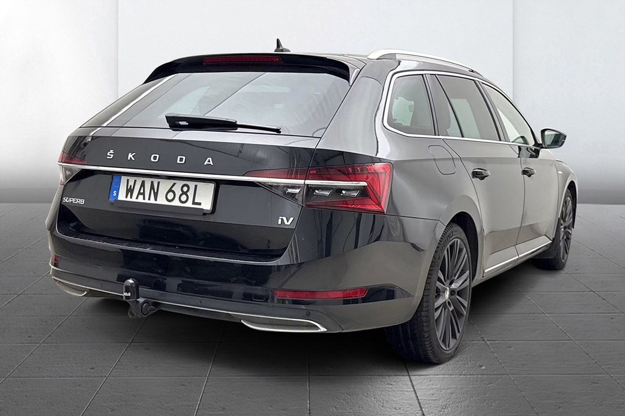Skoda Superb 1.4 TSI iV L&K 2023, bild 4/10