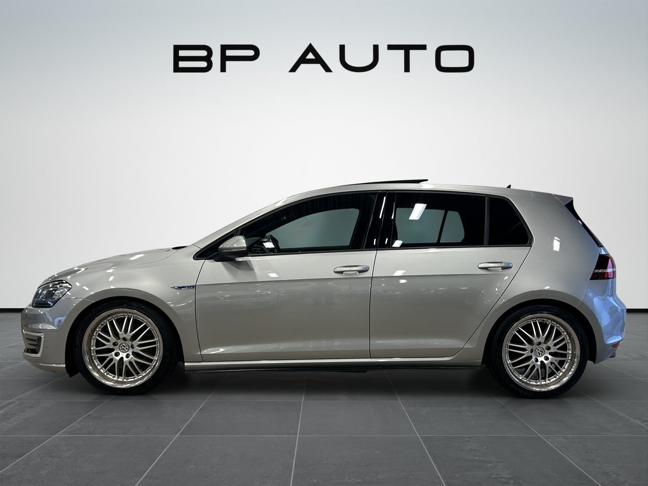 Volkswagen Golf GTE 2016, bild 2/10