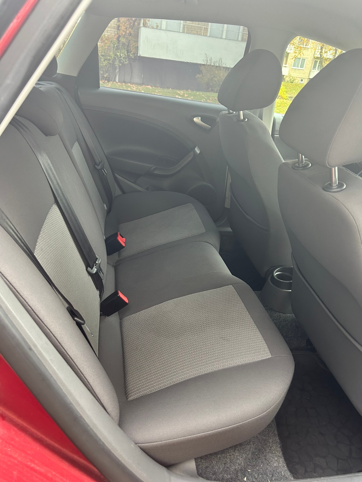 Seat Ibiza 1.2 TSI 2011, kuva 6/7