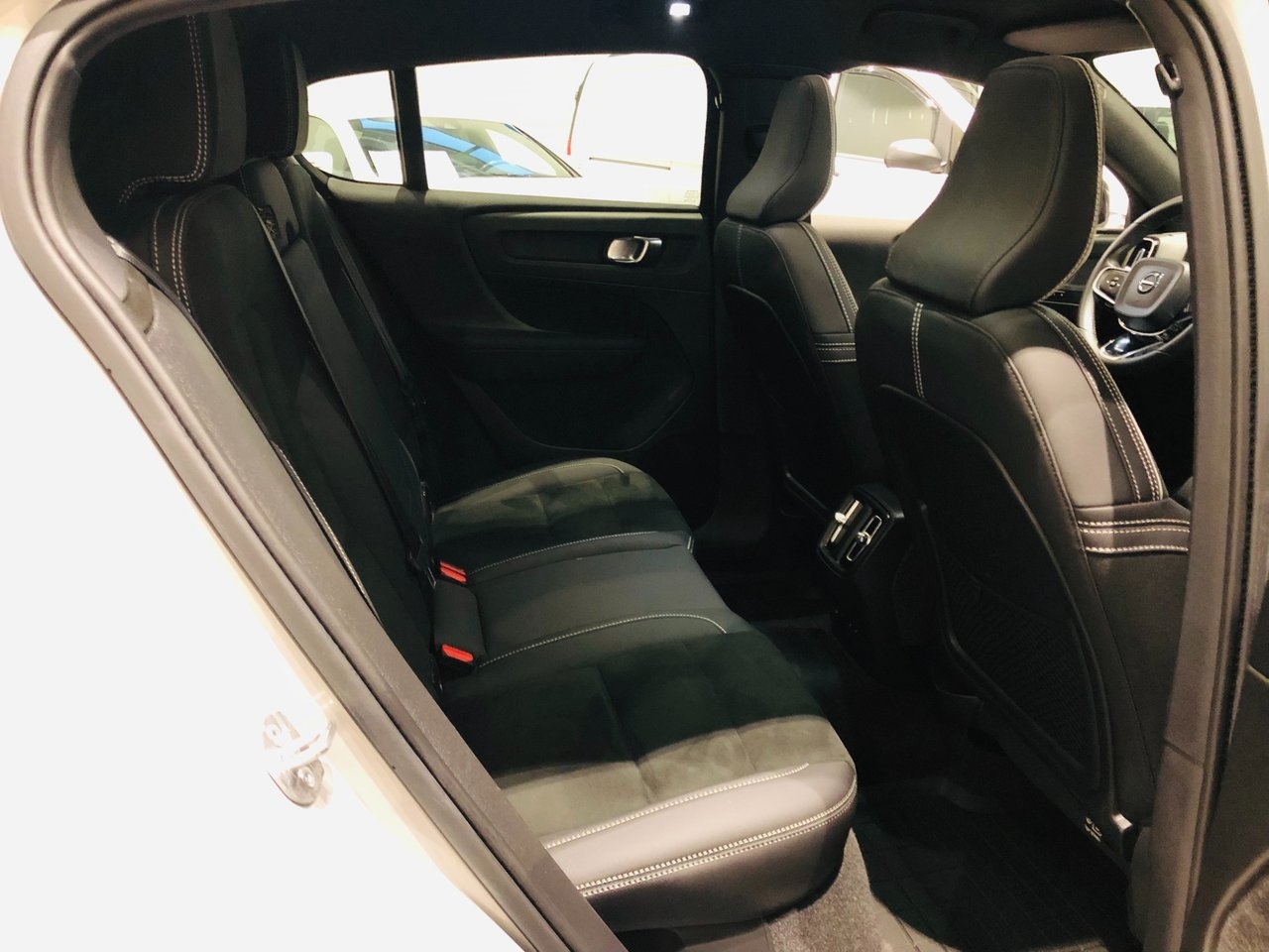 Volvo C40 Plus 2023, bild 6/10