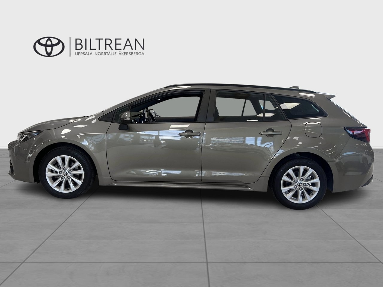 Toyota Corolla 1.8 Hybrid Active Plus 2024, photo 3/10