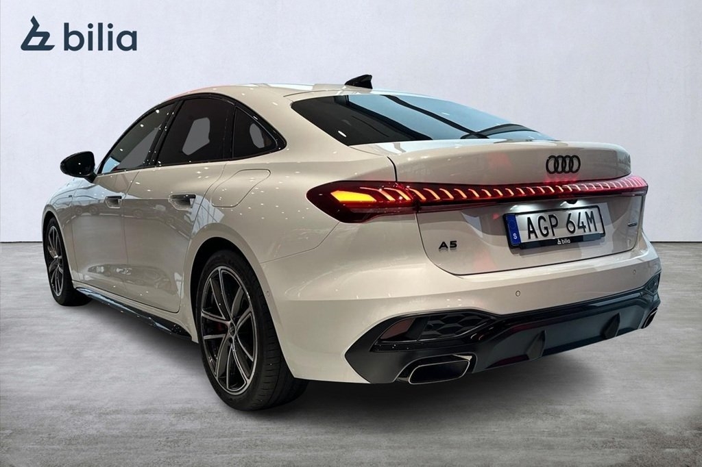 Audi A5 2.0 TFSI e-hybrid S line 2025, bild 2/10