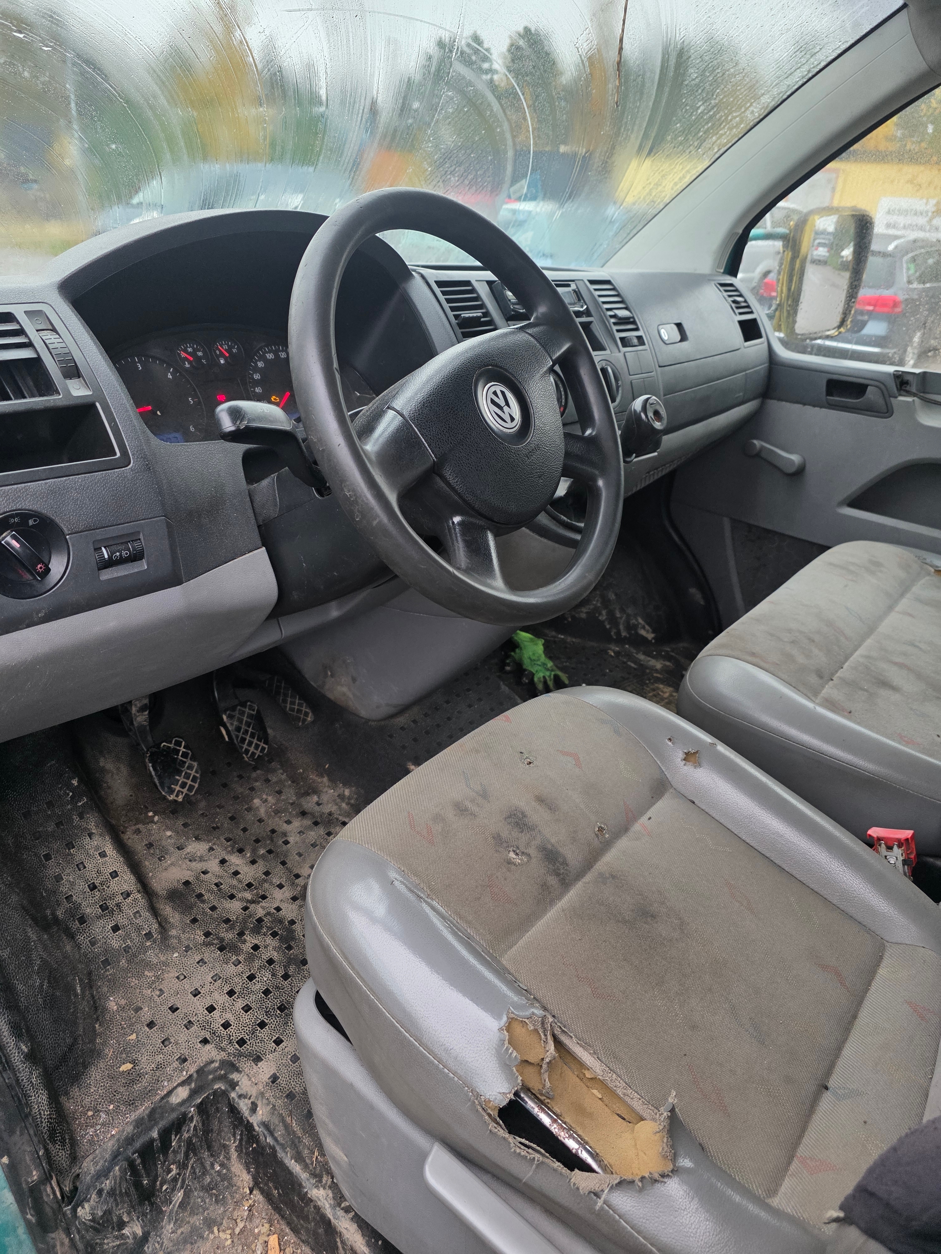 Volkswagen Transporter 1.9 TDI DPF 2008, bild 5/6